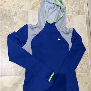 Woman’s dri fit hooded pullover